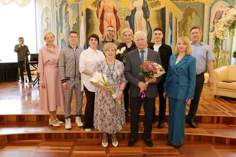 Семья курян Соболевых отметила золотую свадьбу