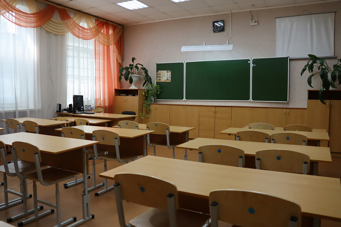 Завтра в 26 районах Курской области школьные занятия проведут в смешанном формате