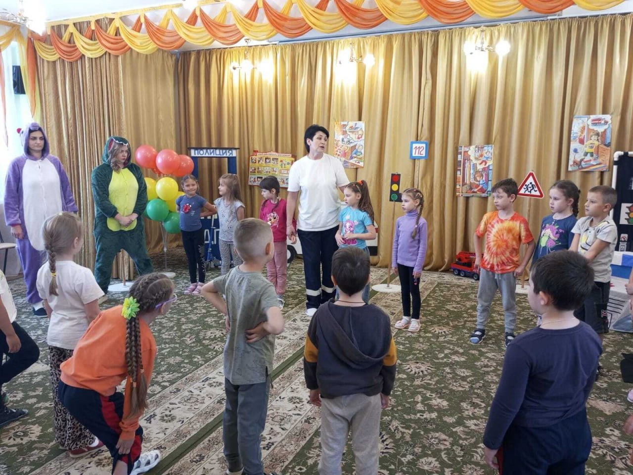 Центр медицины катастроф провел в детсаду игру «В стране безопасности»