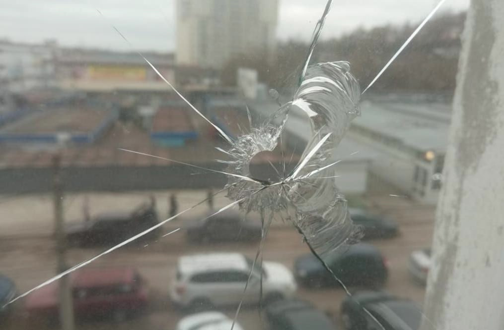 В Курской области детали сбитых украинских БПЛА повредили четыре здания