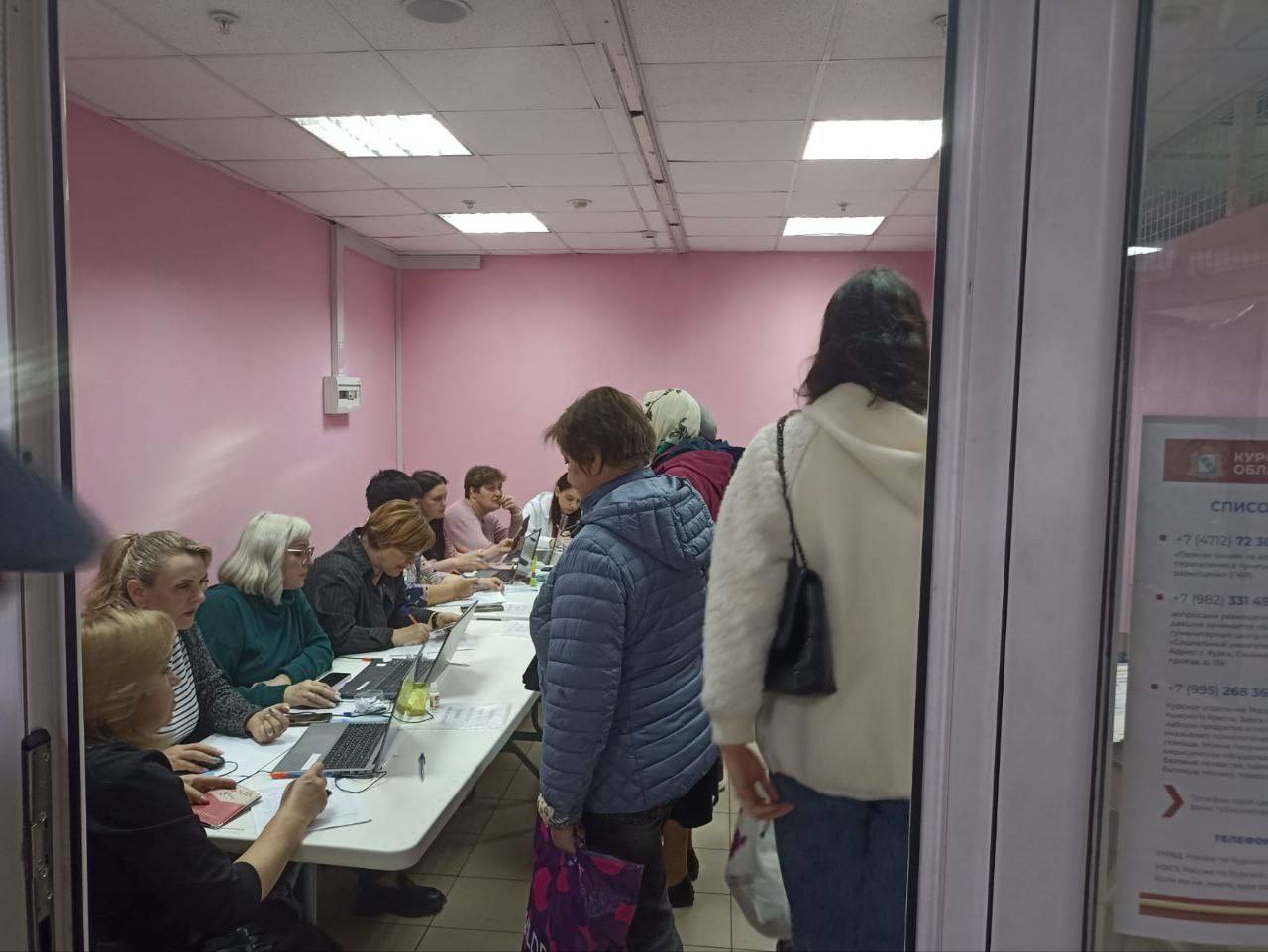 В здании Центрального рынка продолжает работать пункт распределения гуманитарной помощи