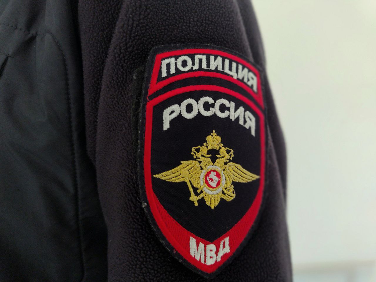 Житель Белгорода забрал у двоих курян более 2 млн рублей по поручению мошенников