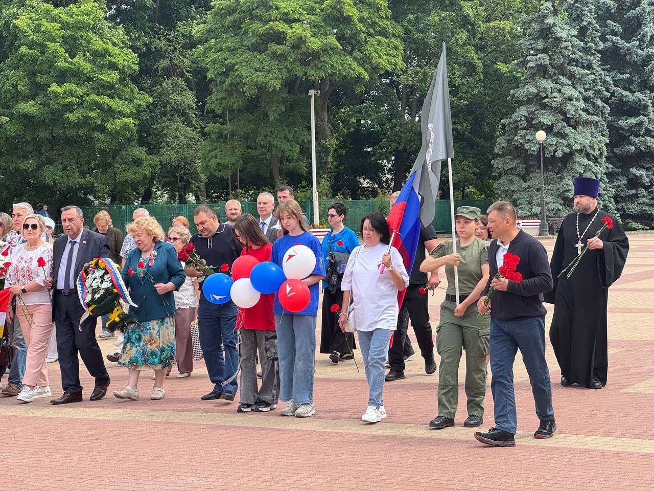 В Курске почтили память героев страны