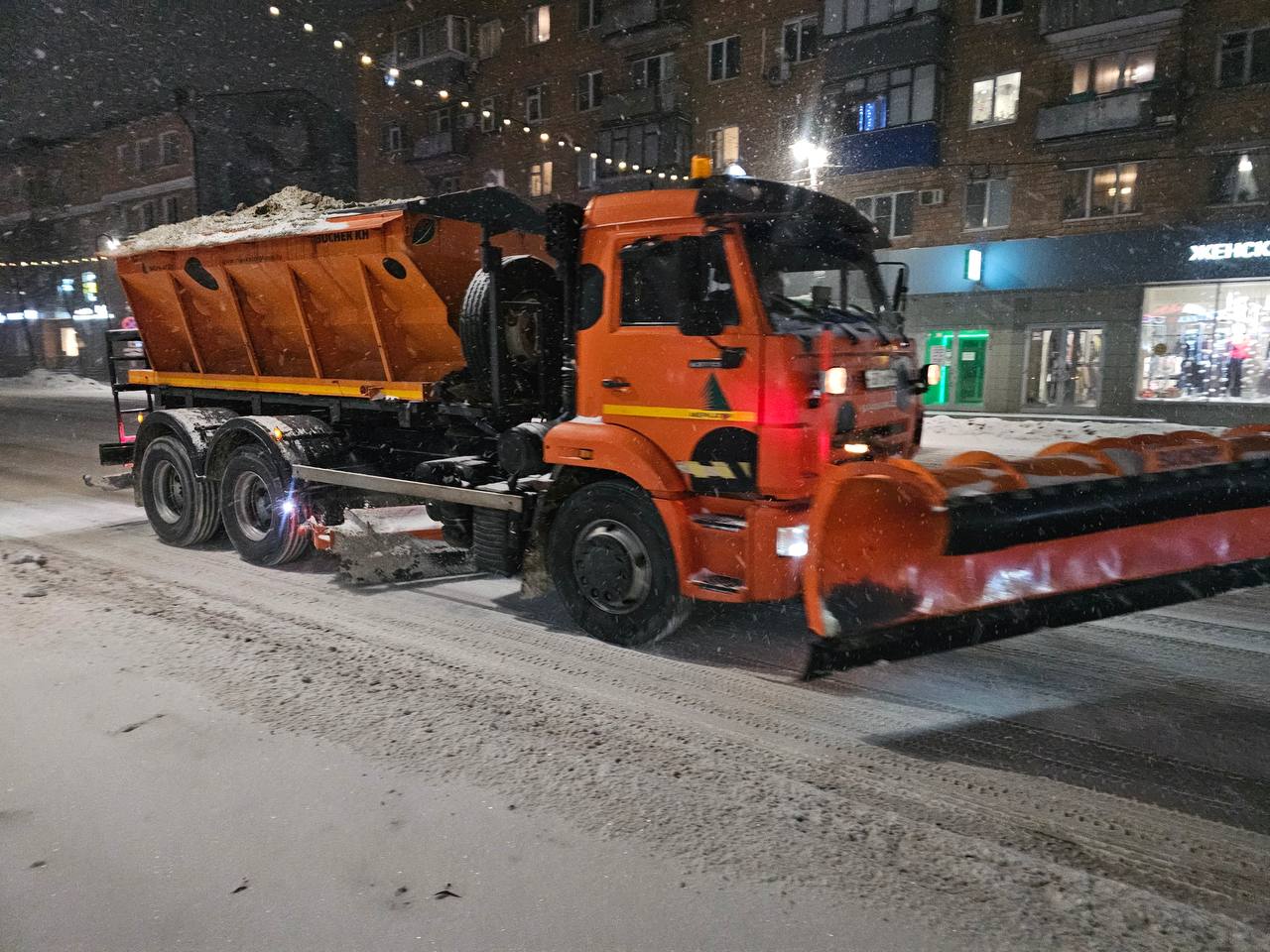 На автомагистралях Курска уменьшилось количество припаркованных машин