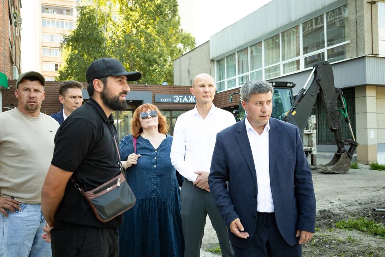 Владимир Токарев следит за проектом благоустройства в Курске 