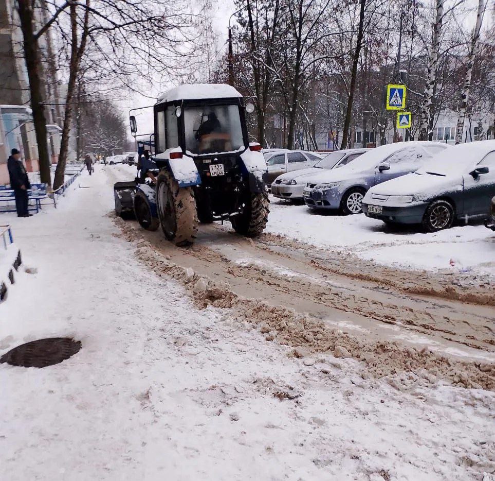 По просьбе курянина на Челюскинцев решат проблему со льдом на тротуарах